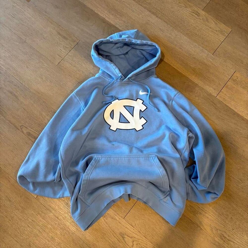 Nike Men's Blue Hoodie